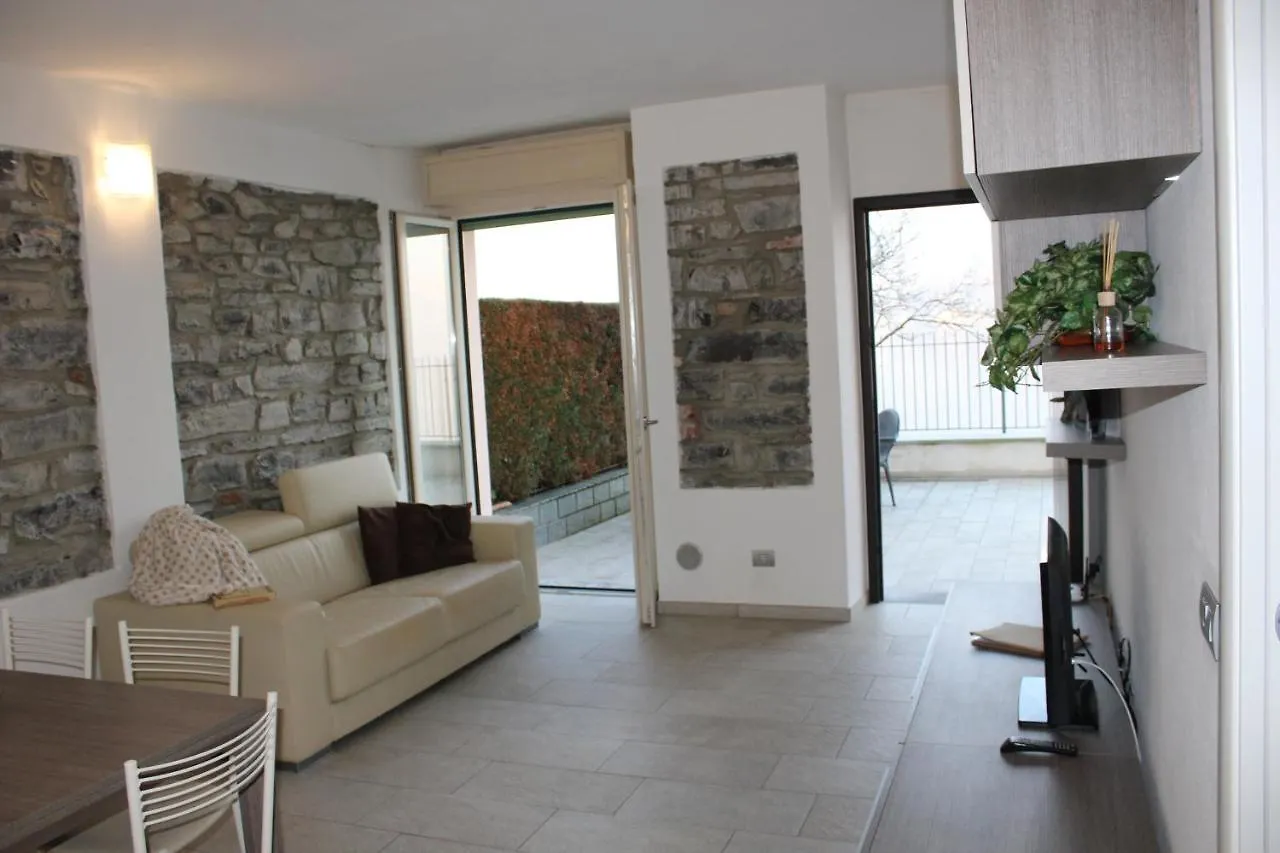Romantic Dream On The Lake Apartment Lezzeno 0*,