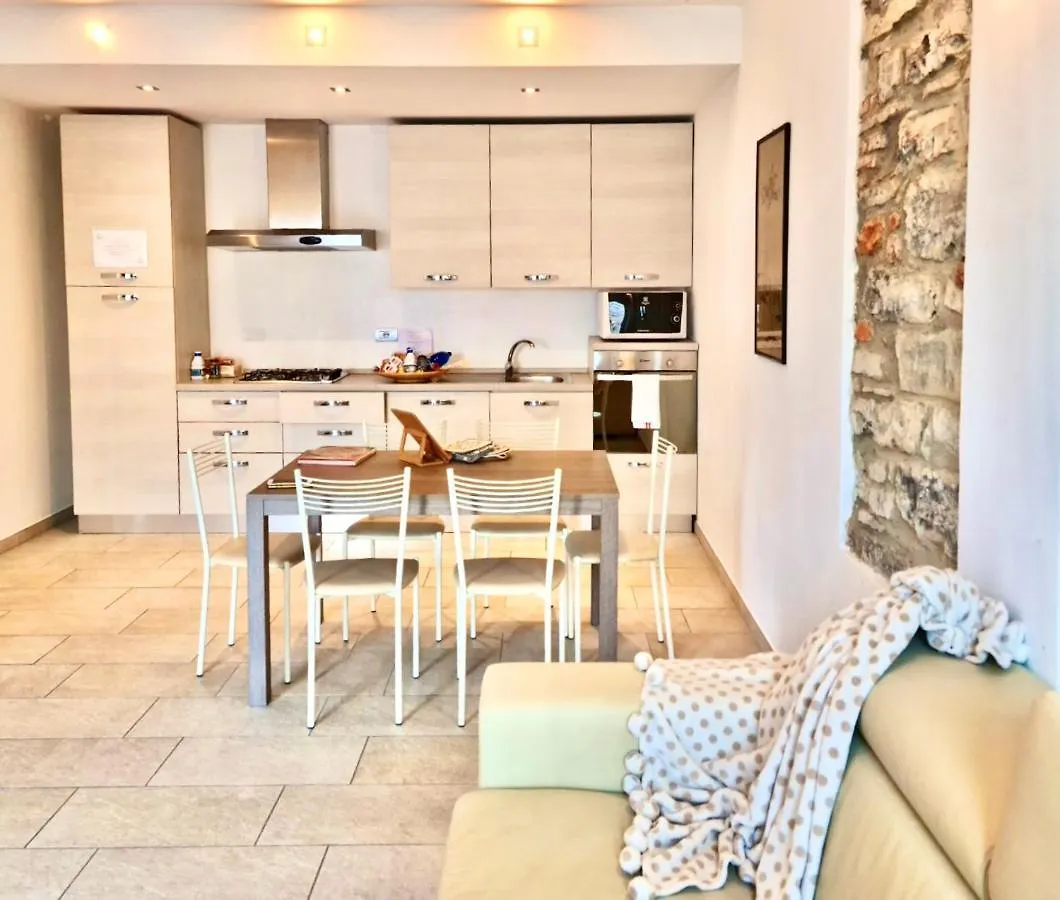 Romantic Dream On The Lake Apartment Lezzeno Italy